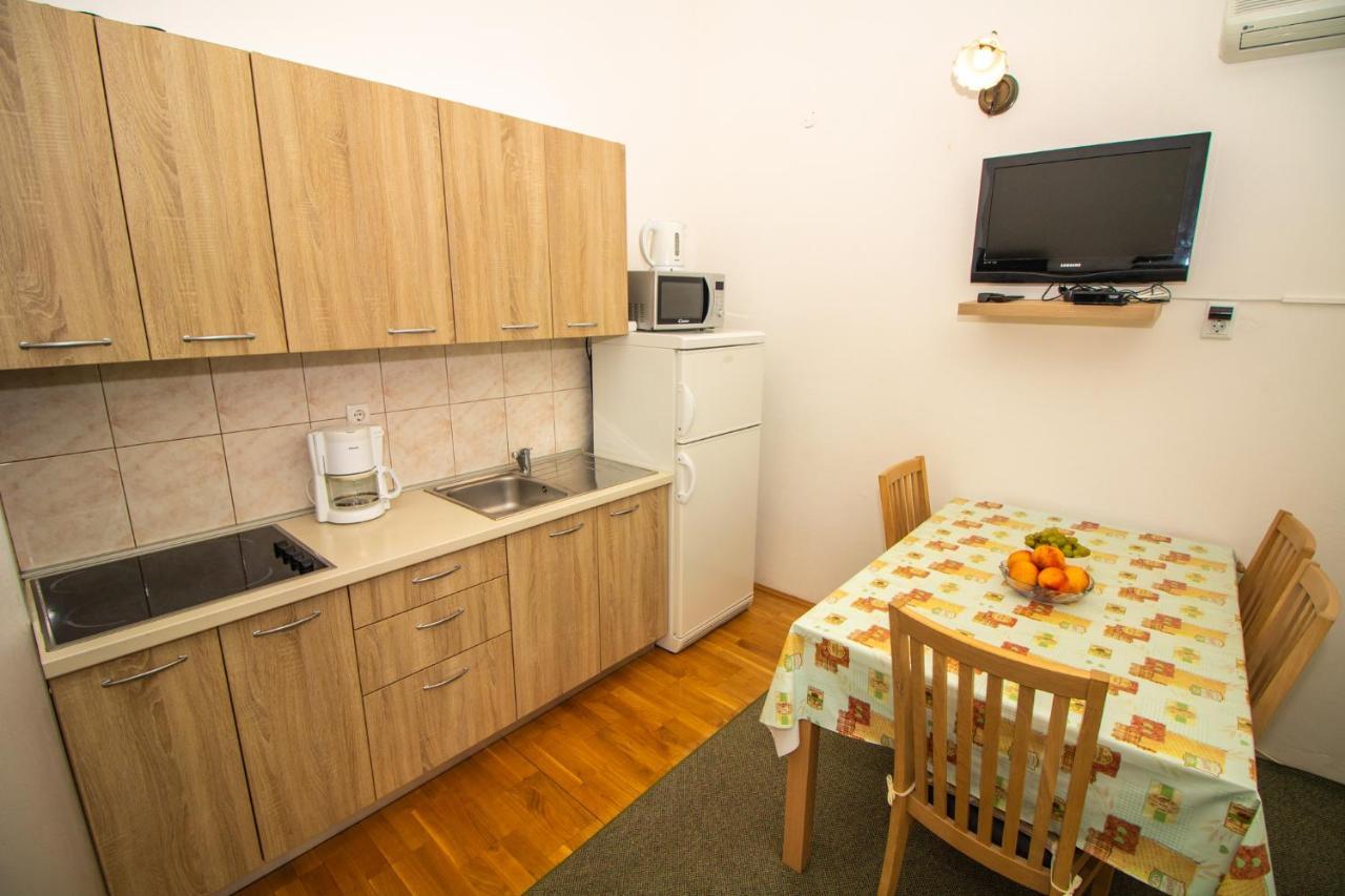 Renata Apartment With A View Baska  Bagian luar foto